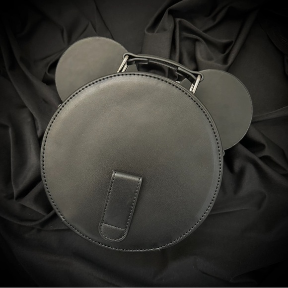 The Red Devil Inspired GM Novelty Purse + Backpack by Magically Horrifc™️ - Picture 5 of 11